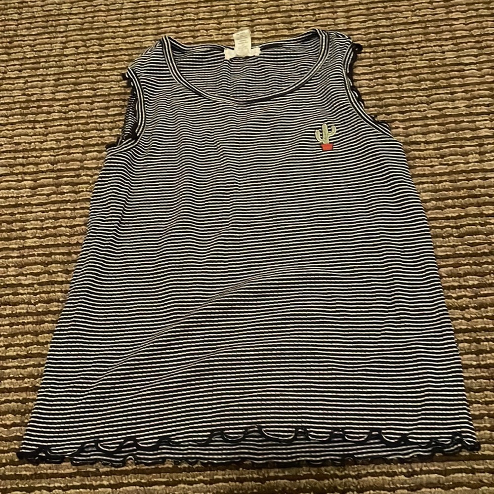 Crop top with cactus embroidery